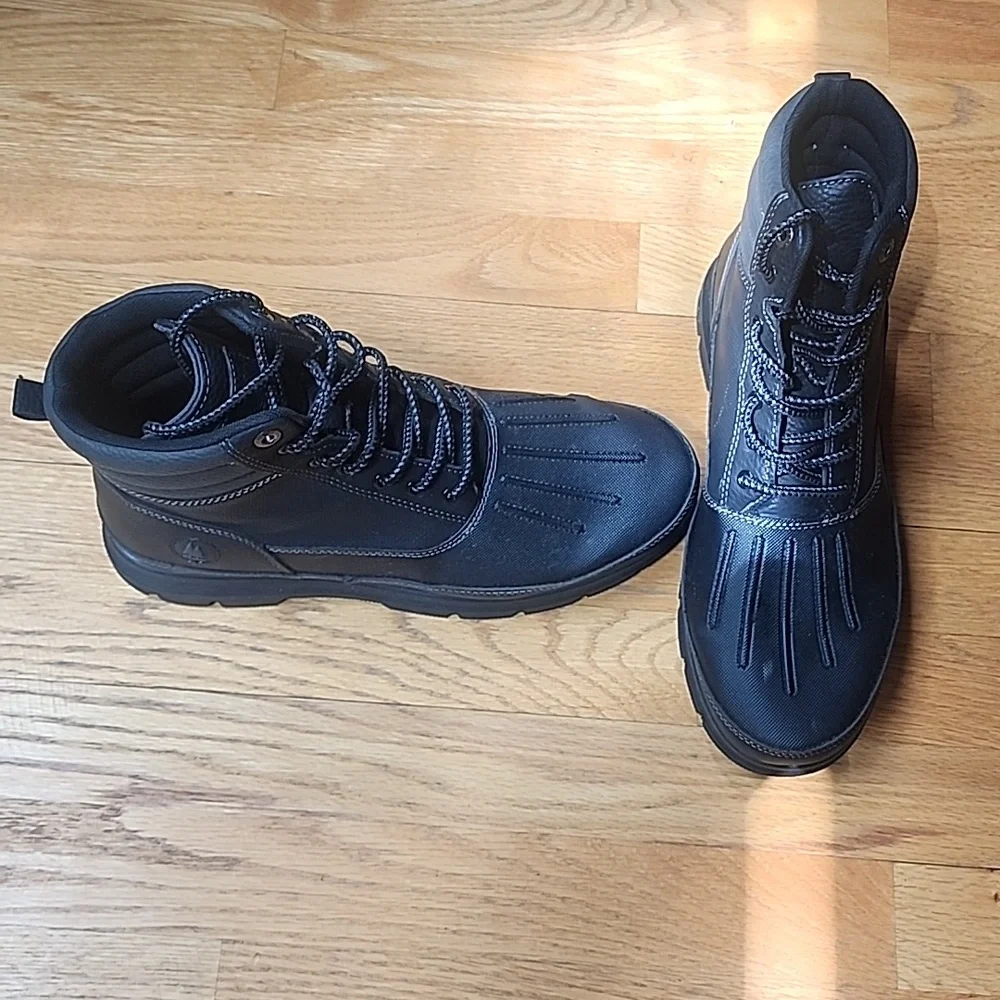 (Bass) Boots
